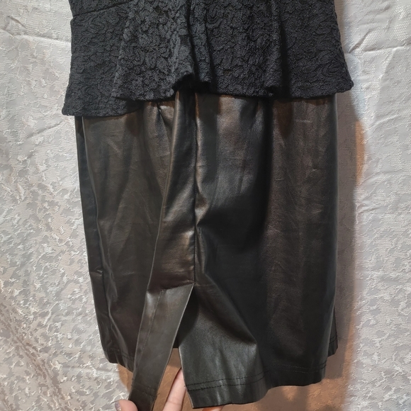 LBD - Picture 3 of 4